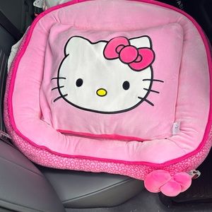 BNWT Hello Kitty pet bed